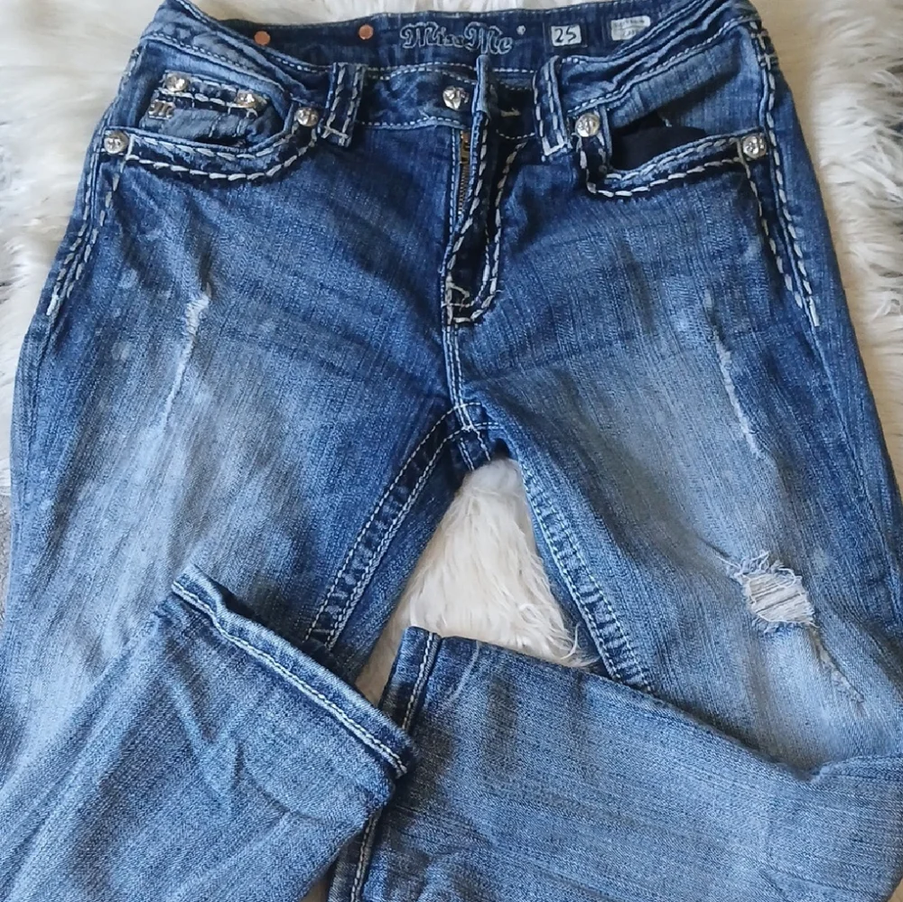 Miss Me NWOT Women's Blue Jeans - Picture 5 of 10